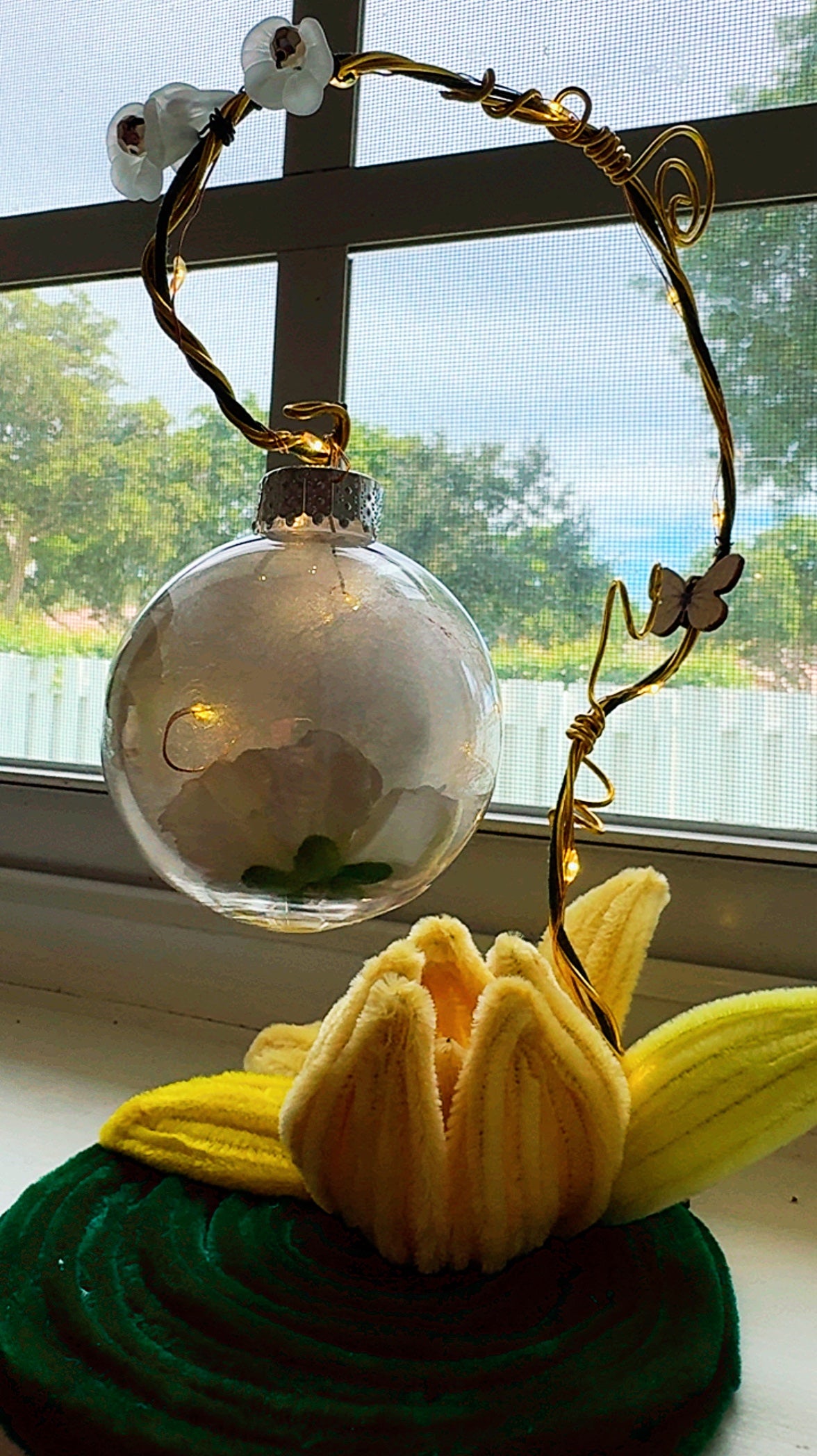 Yellow Handmade Fairycore Lamp | Enchanted Fae Light | Bedside Night Light | Bookshelf Reading Nook