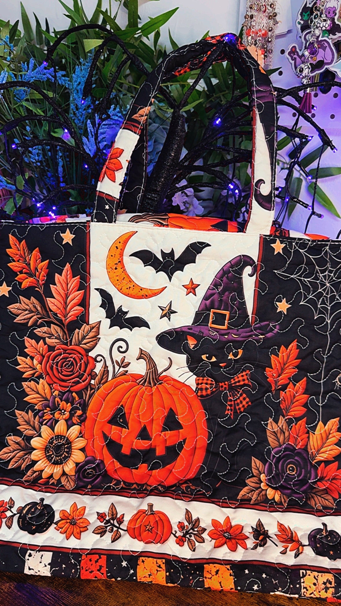 Quilted Halloween Pumpkin Tote | Bookstore Shopping Haul | Coffee Date
