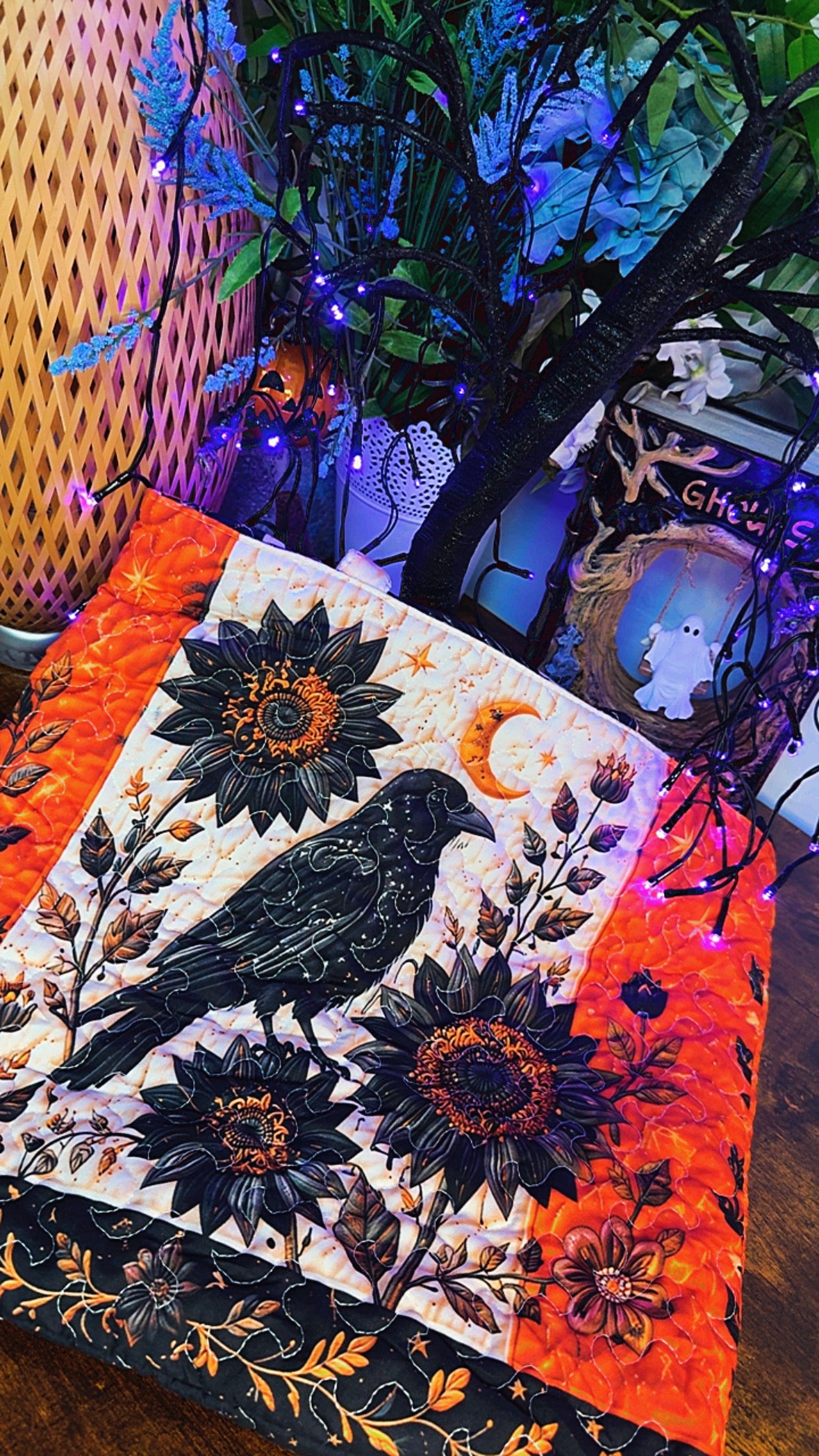 Quilted Halloween Crow Tote | Bookstore Shopping Haul | Coffee Date